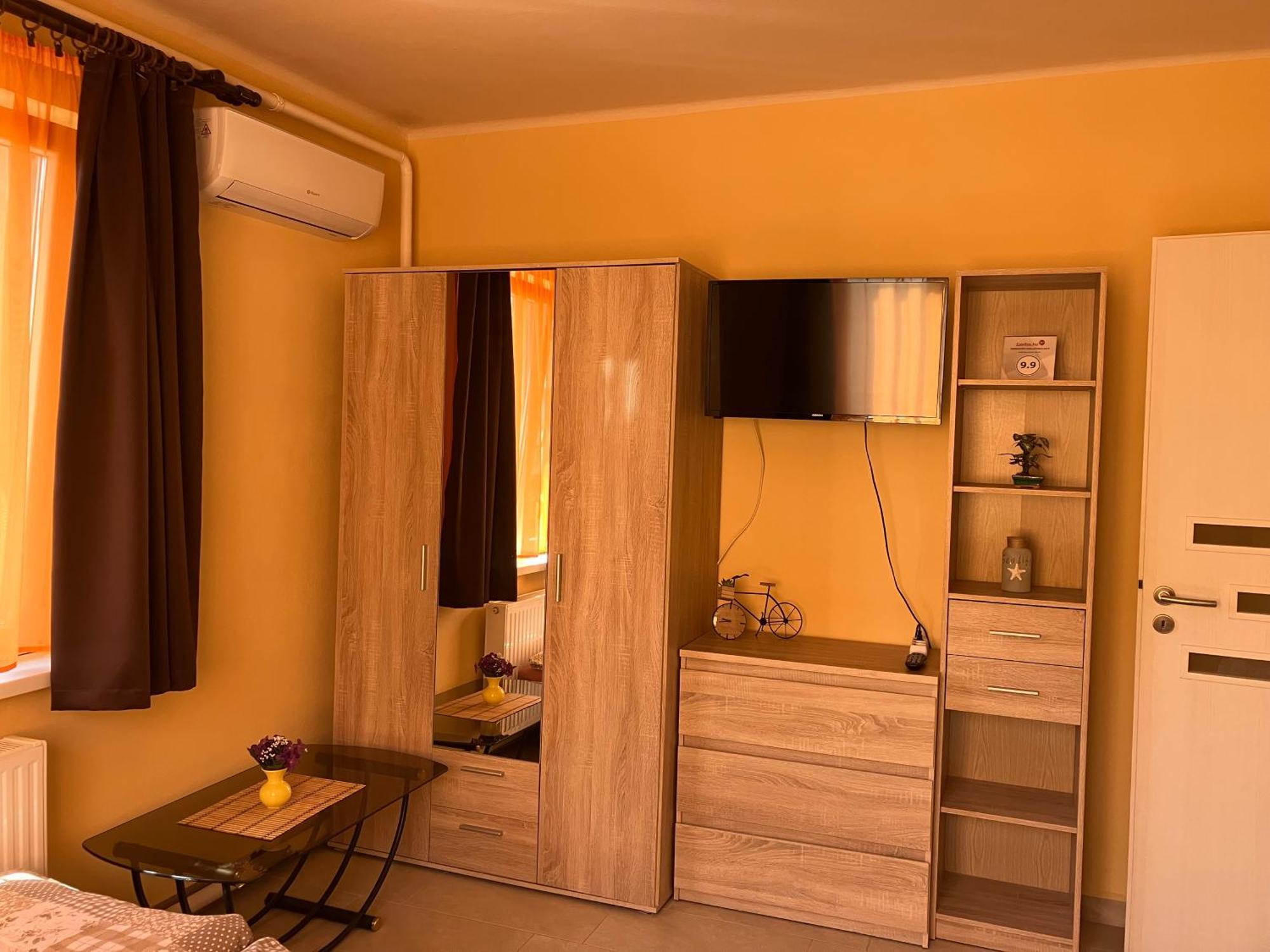 Adel Apartman Sárvár Exteriör bild
