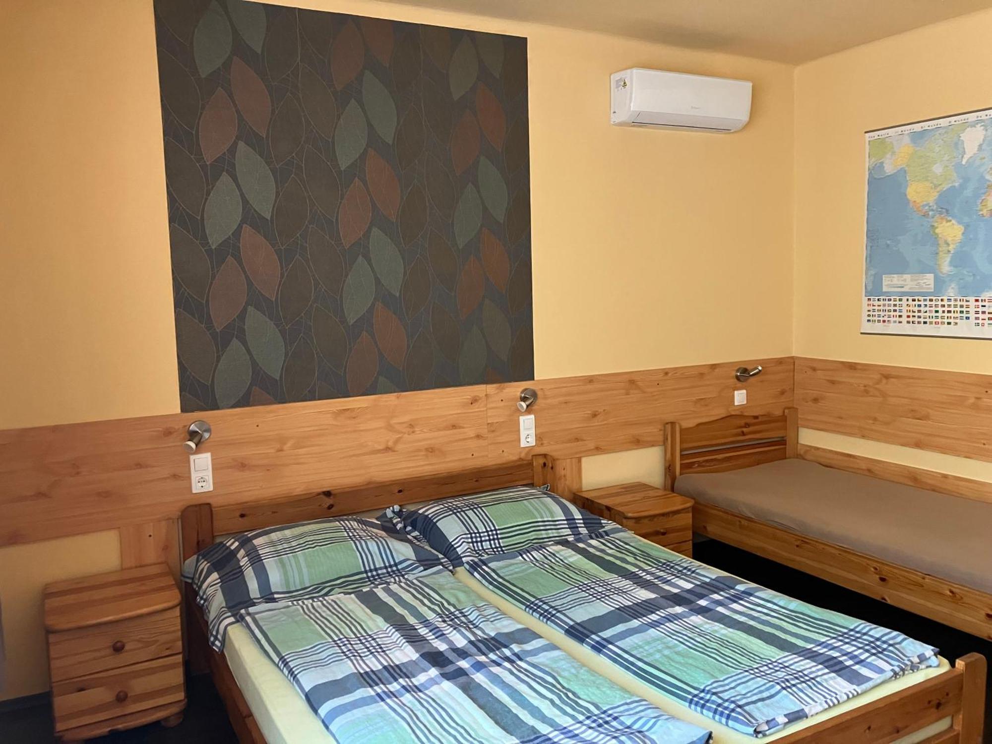 Adel Apartman Sárvár Exteriör bild